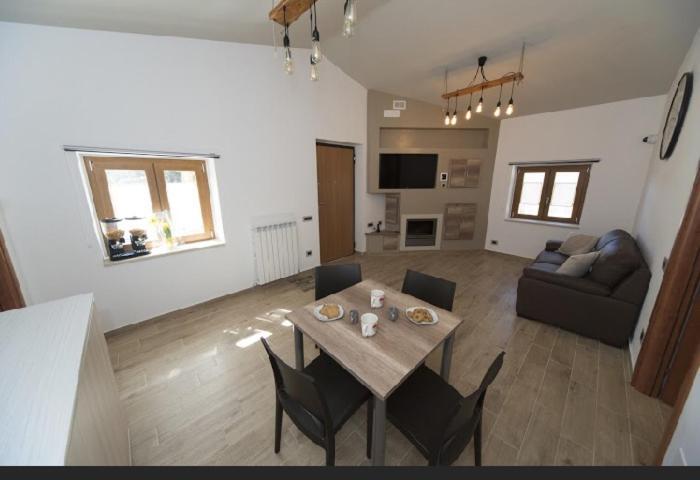 A Due Passi Bed and Breakfast Lorica Buitenkant foto